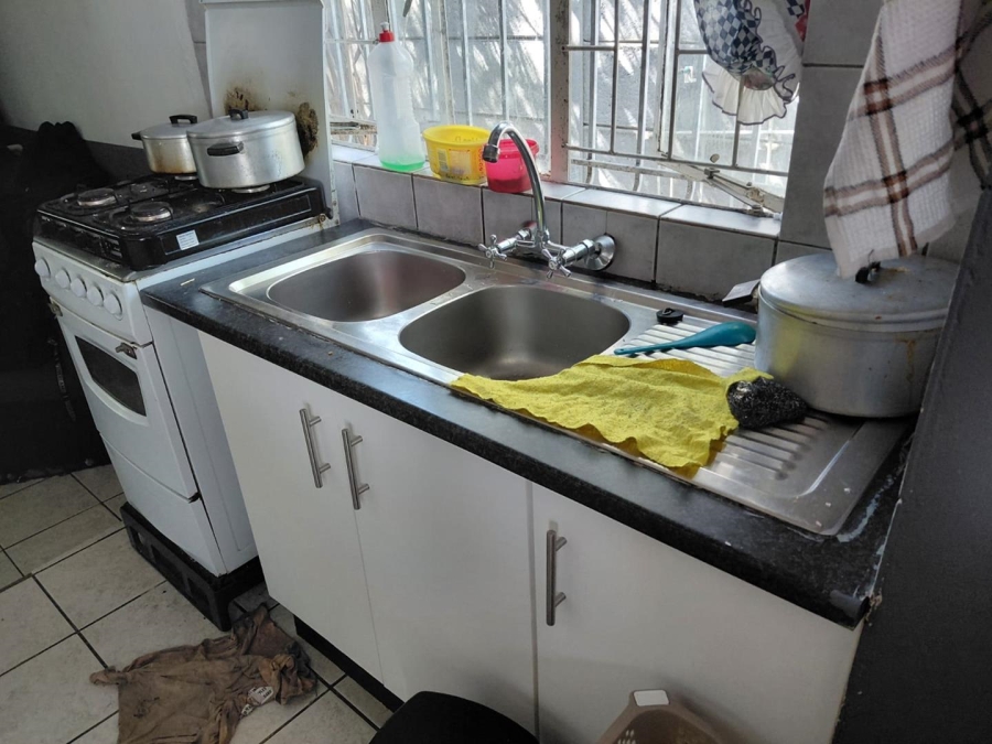 To Let 1 Bedroom Property for Rent in Parow Western Cape